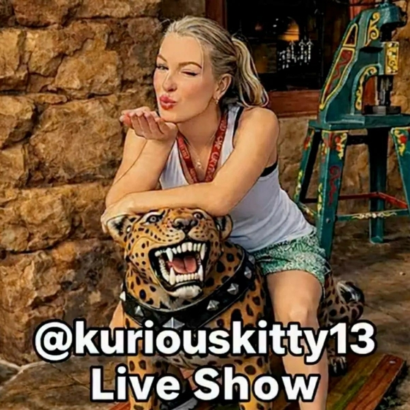 Handbags - LET'S GOOOOOOO! I'M LIVE!!!!